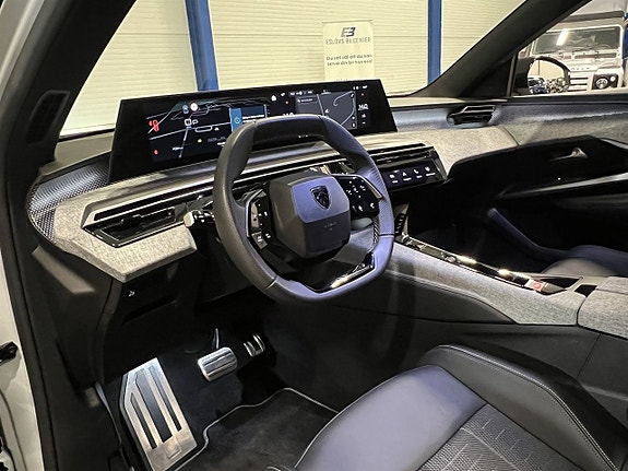 Peugeot 5008 9 of 26
