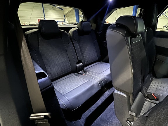 Peugeot 5008 17 of 26
