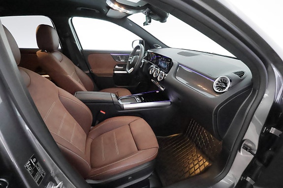 Mercedes-Benz GLA 250 e 14 of 30