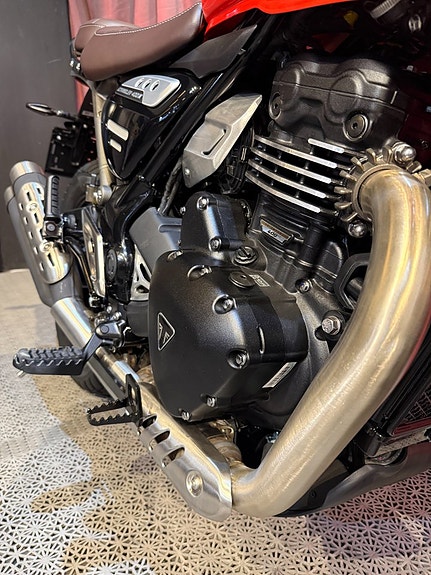 Triumph SCRAMBLER 400 X *OKTOBERFEST 0-2,95% RÄNTA, SÄNKT 7 295 KR* 7 of 12