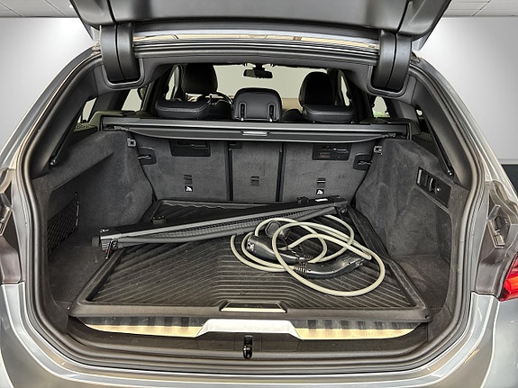 BMW 330e 16 of 30