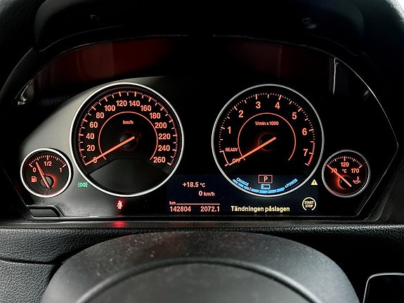 BMW 330e 9 of 20