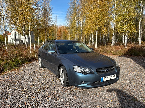 Subaru Legacy 4 of 6