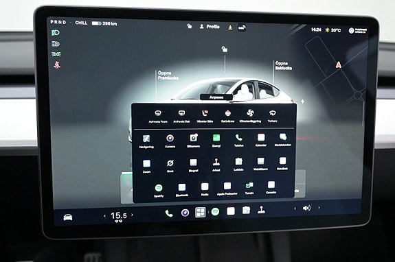Tesla Model Y 22 of 27