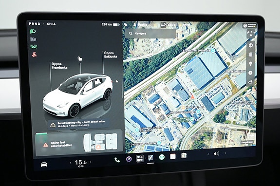 Tesla Model Y 19 of 27