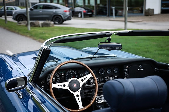 Jaguar E-TYPE 16 of 22