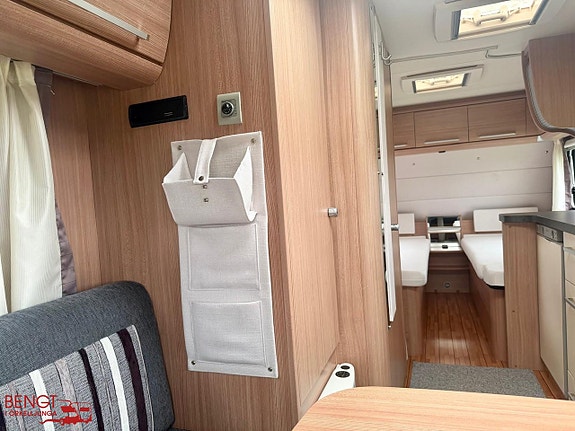 Knaus Südwind 500 EU | Enkelsängar | Förtält 15 of 21