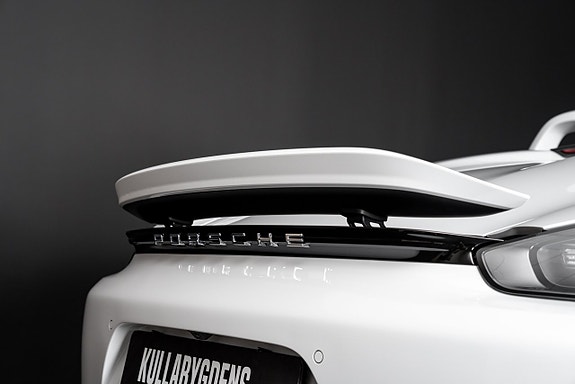 Porsche 718 Spyder 7 of 29