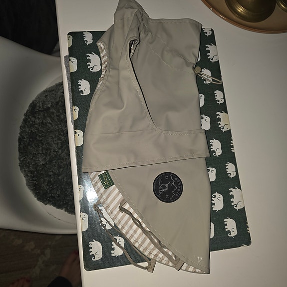 Product image 1 of 6