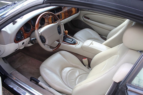 Jaguar XK 5 of 5