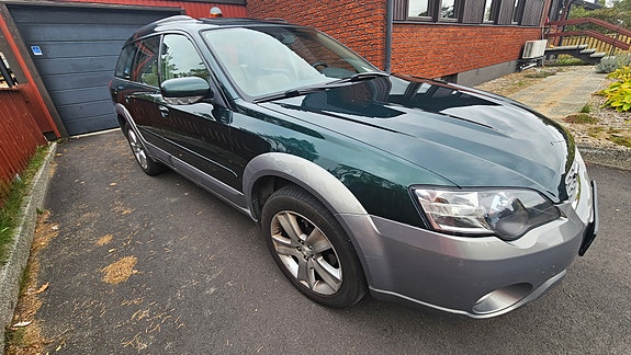 Subaru Outback 4 of 8