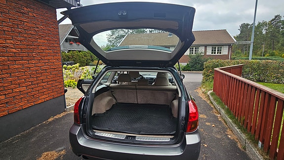 Subaru Outback 7 of 8