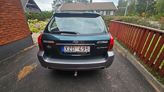 Subaru Outback 3 of 8