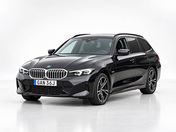 BMW 330e 2 of 17