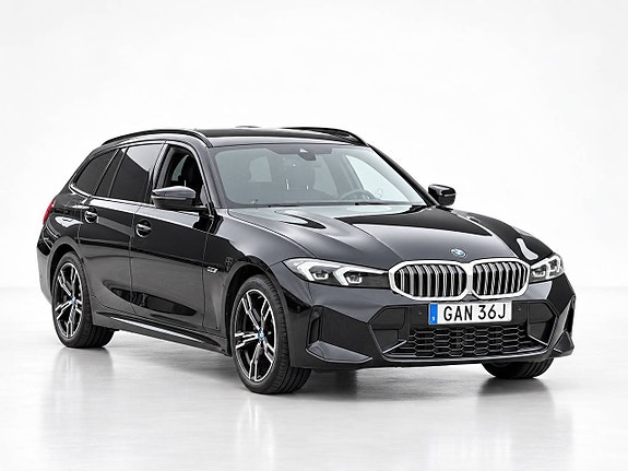 BMW 330e 4 of 17