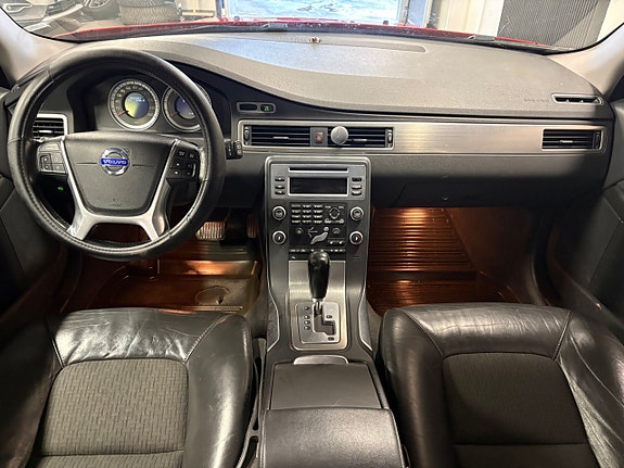 Volvo V70 10 of 11