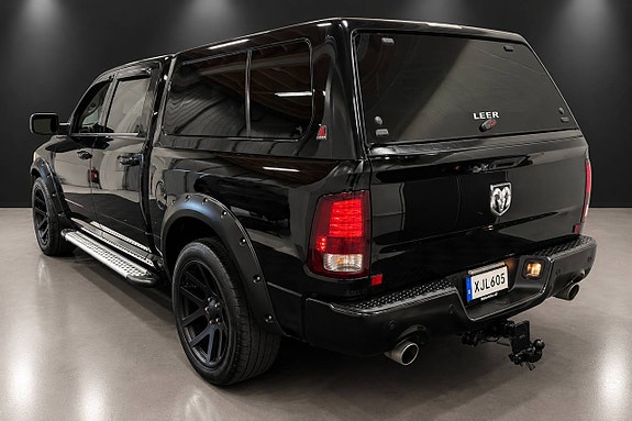 Dodge RAM 1500 3 of 30