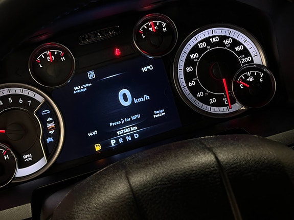 Dodge RAM 1500 24 of 30