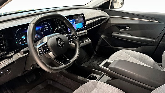 Renault Megane E-Tech 11 of 22