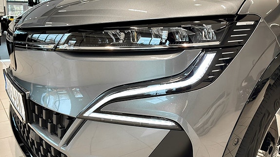 Renault Megane E-Tech 19 of 22