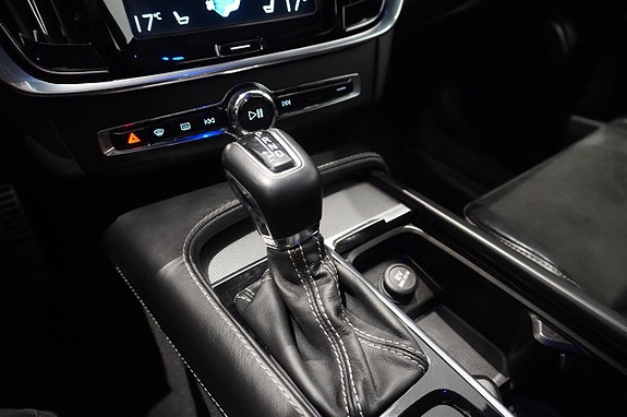 Volvo V90 7 of 14