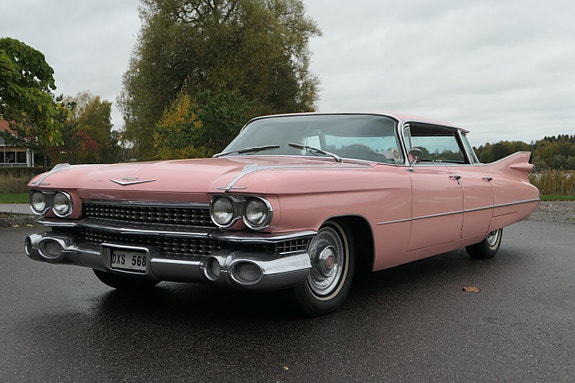 Cadillac Series Sixty-Three 9 of 15