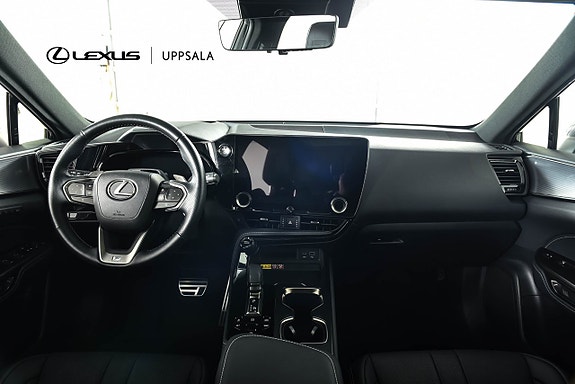 Lexus NX450h+ 9 of 26