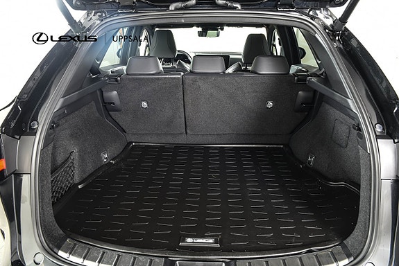 Lexus NX450h+ 8 of 26