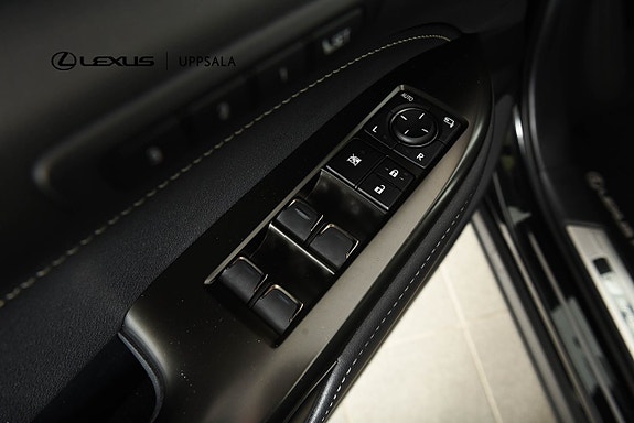 Lexus NX450h+ 10 of 26