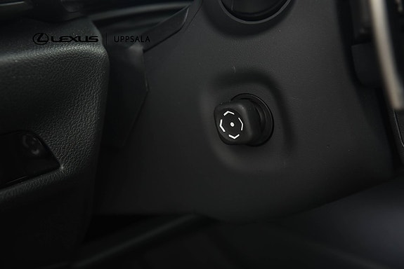 Lexus NX450h+ 13 of 26