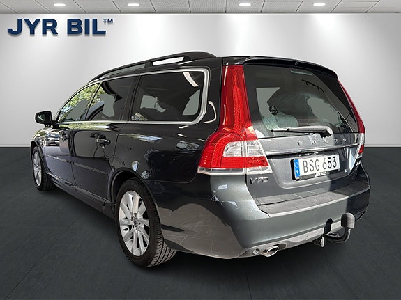 Volvo V70 5 of 26