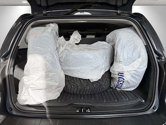 Volvo V70 16 of 26