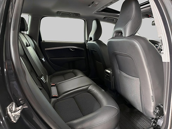 Volvo V70 19 of 26