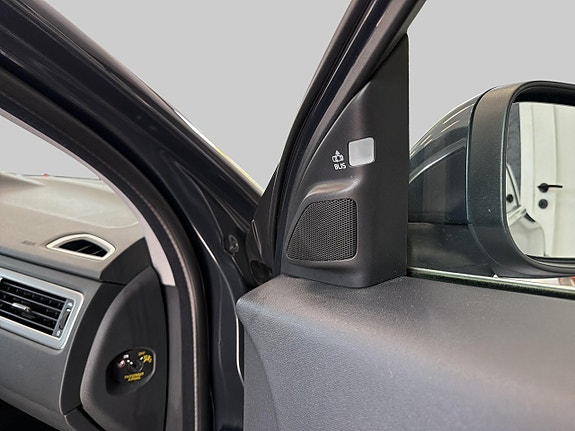 Volvo V70 21 of 26