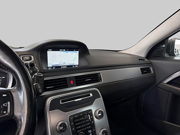 Volvo V70 13 of 26