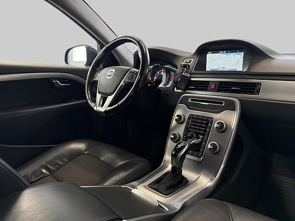 Volvo V70 22 of 26