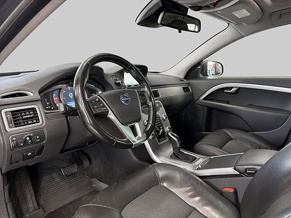 Volvo V70 8 of 26