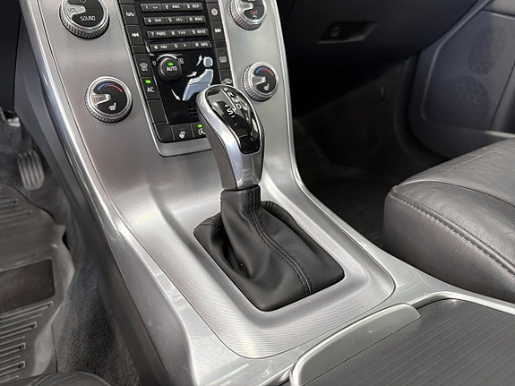 Volvo V70 15 of 26