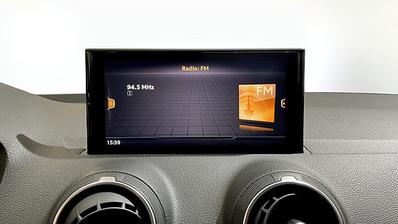 Audi Q2 9 of 12