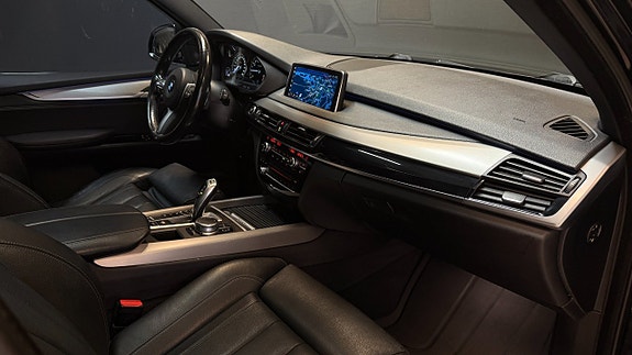 BMW X5 8 of 23