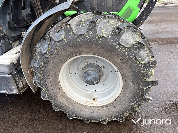Traktor Deutz-Fahr 6130.4 TTV med Trima frontlastare 9 of 30