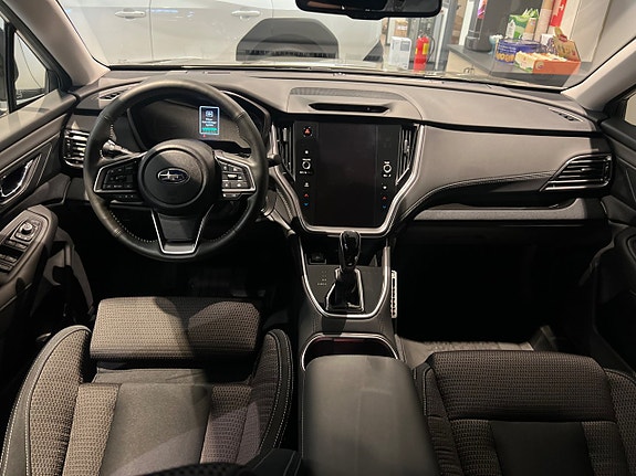 Subaru Outback 8 of 15