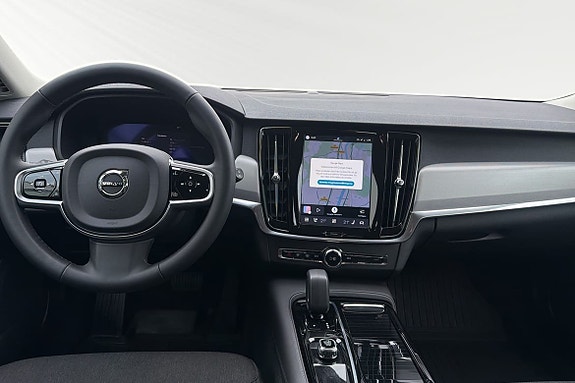 Volvo V90 10 of 13