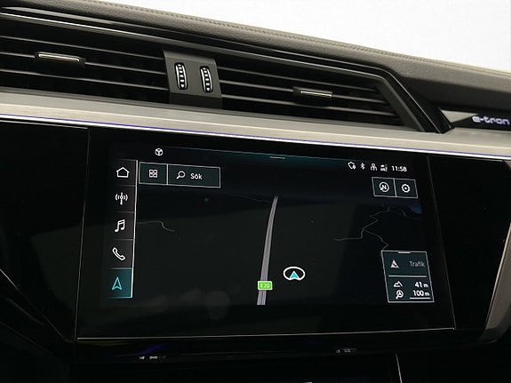 Audi e-tron 27 of 30