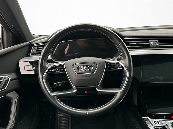 Audi e-tron 17 of 30