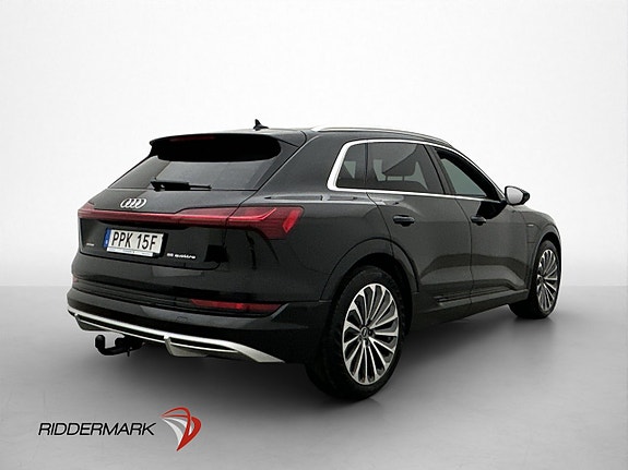 Audi e-tron 9 of 30