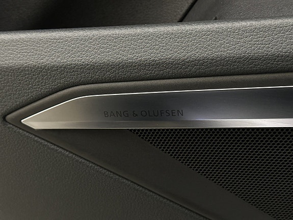Audi e-tron 13 of 30