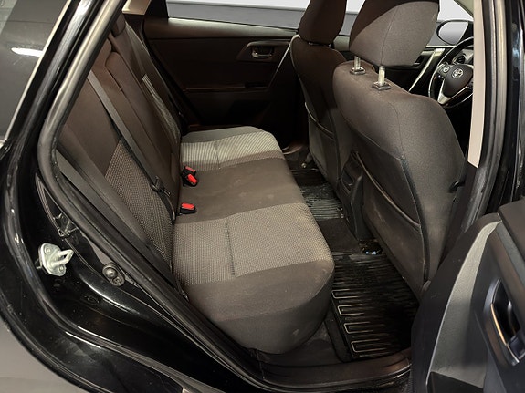 Toyota Auris 20 of 21