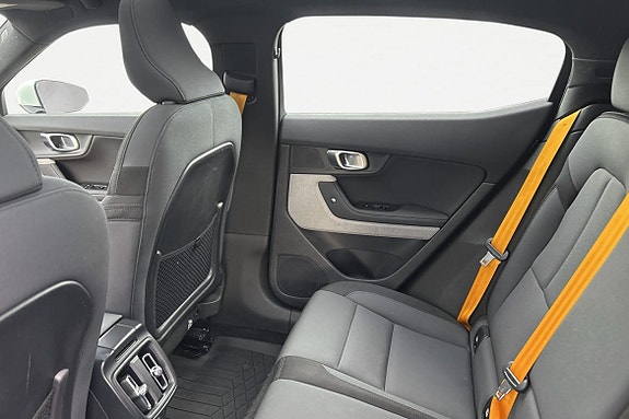 Polestar 2 12 of 16
