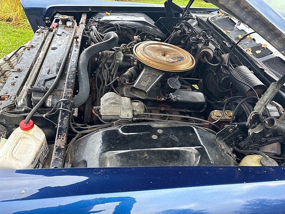 Cadillac Deville 23 of 23